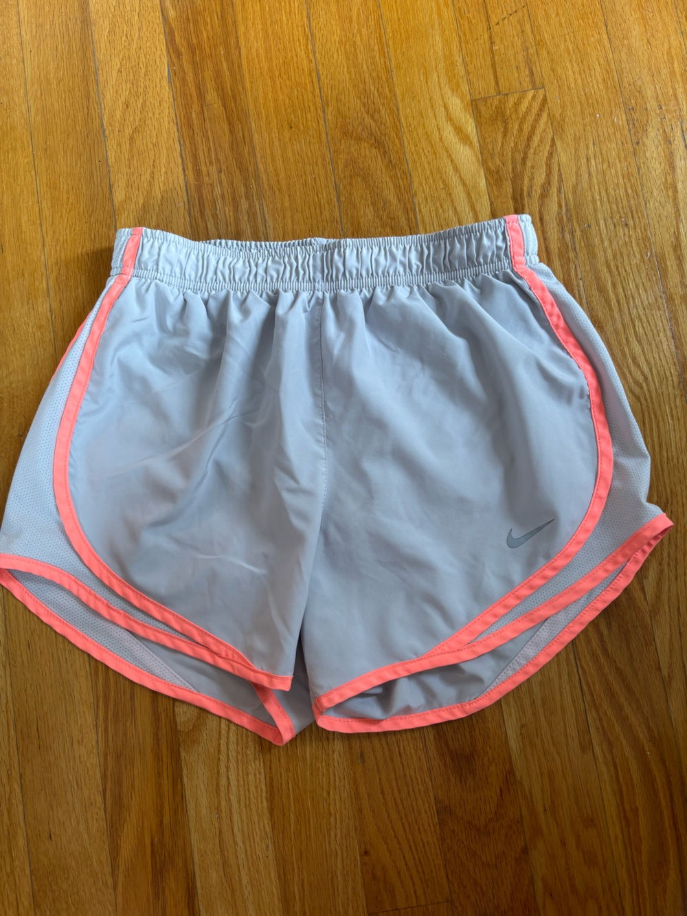 Women’s Nike tempo running shorts in grey size Small